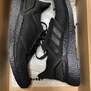 COPY - Men’s triple black adidas ultraboost 20 si…
